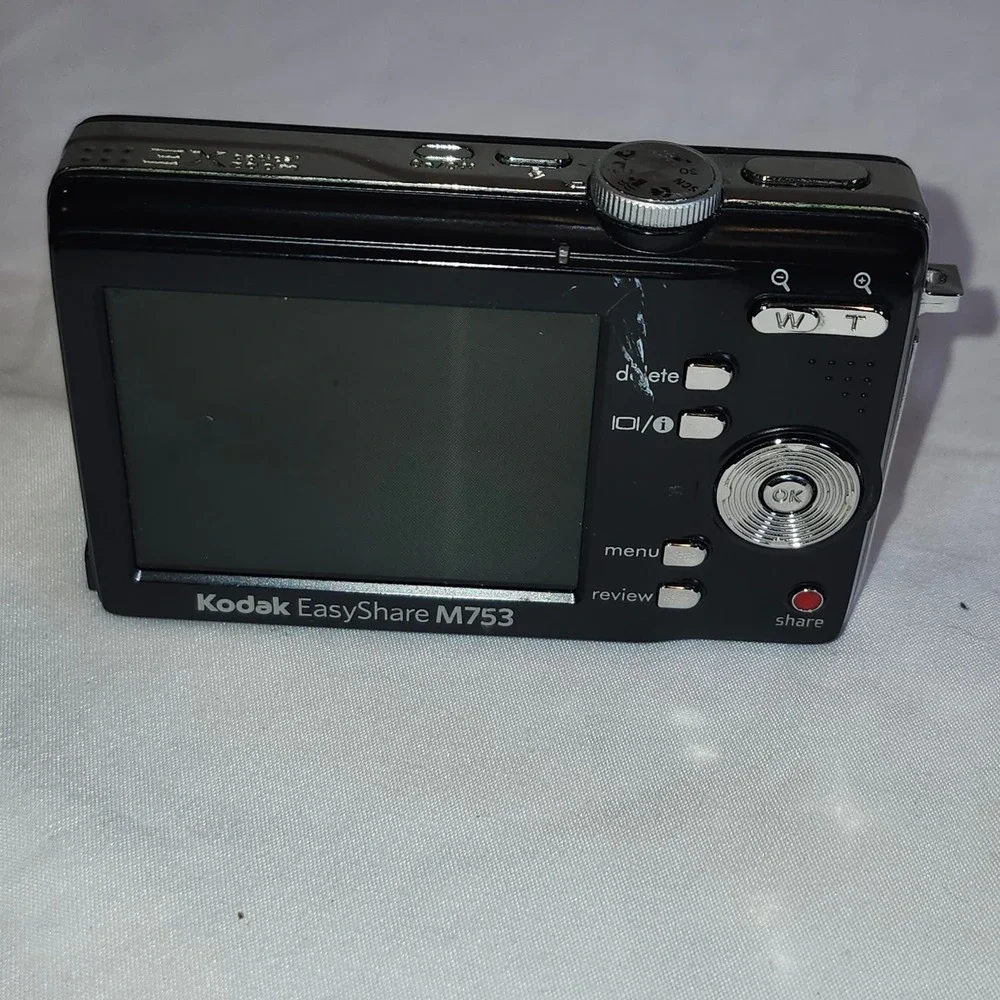 Kodak EasyShare M753 7.0MP Digital Camera Black‎ Untested As Is For Parts Repair